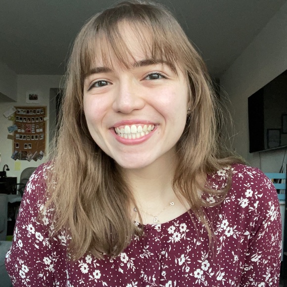 Meet your Posher, Nisa - Picture 1 of 1